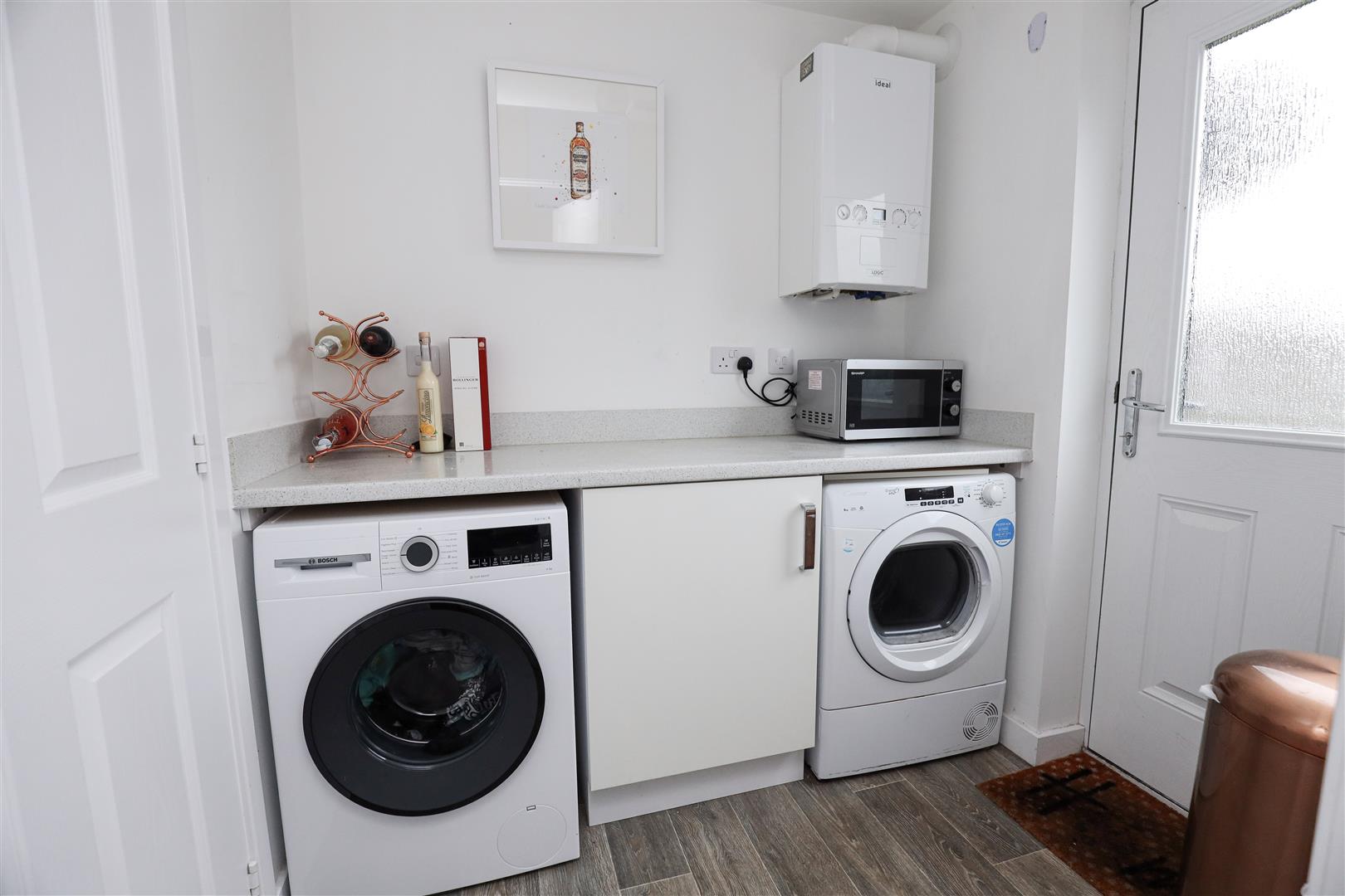 6 Plasnewydd Walk, Llantwit Major, Vale of Glamorgan, CF61 2YW